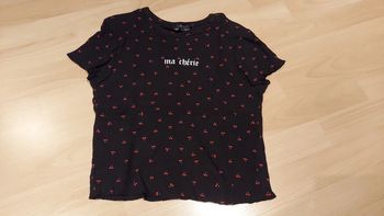 Crop top noir avec cerises 🍒 Bershka taille L