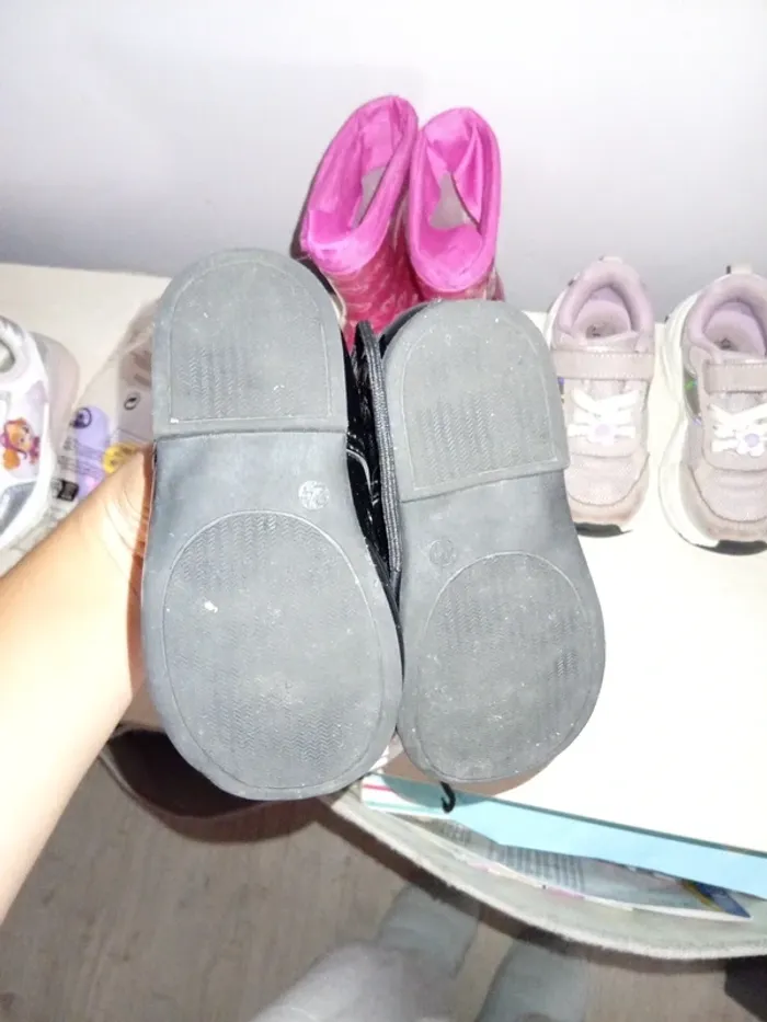 Lot chaussures 22 - photo numéro 3