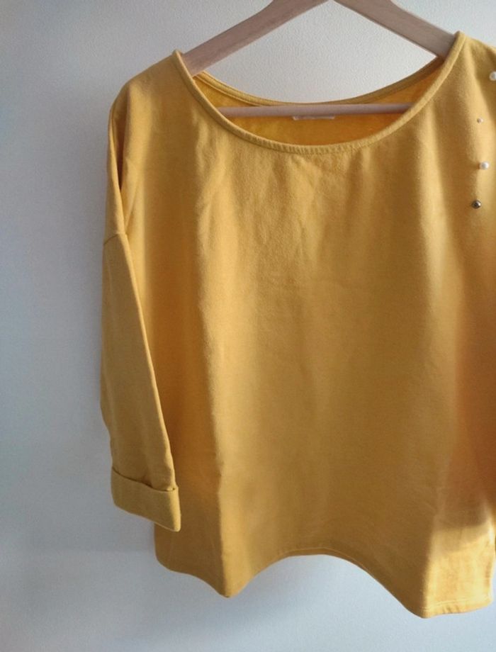 Pull jaune - photo numéro 2
