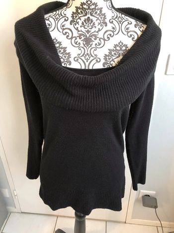 Pull noir col arrondi avant première taille 40
