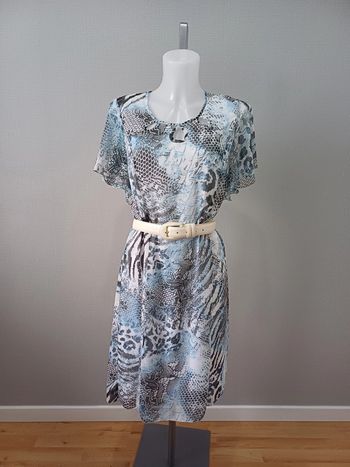 robe manches volantes