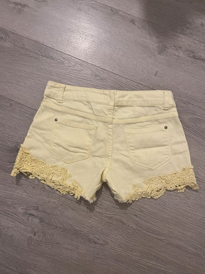 Short jaune pastel T36 – dentelle bohème, été, vacances - photo numéro 6
