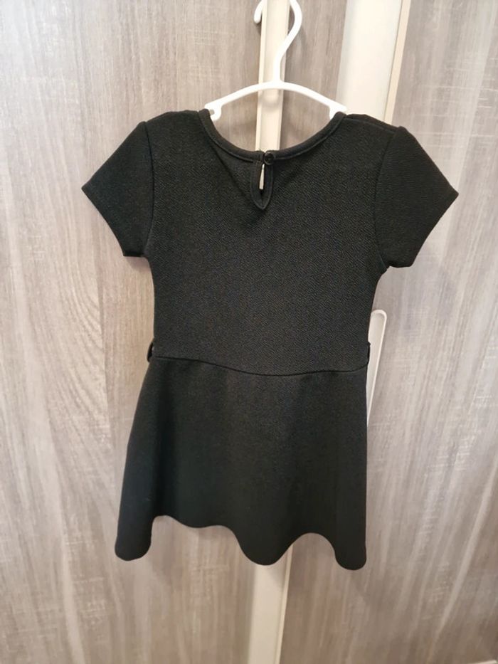 Robe élégante 4ans - photo numéro 3