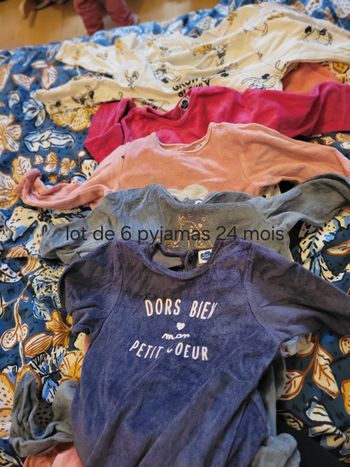 Lot de 6 pyjamas 24 mois