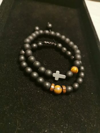 Bracelet x2 croix chrétienne et perles noires