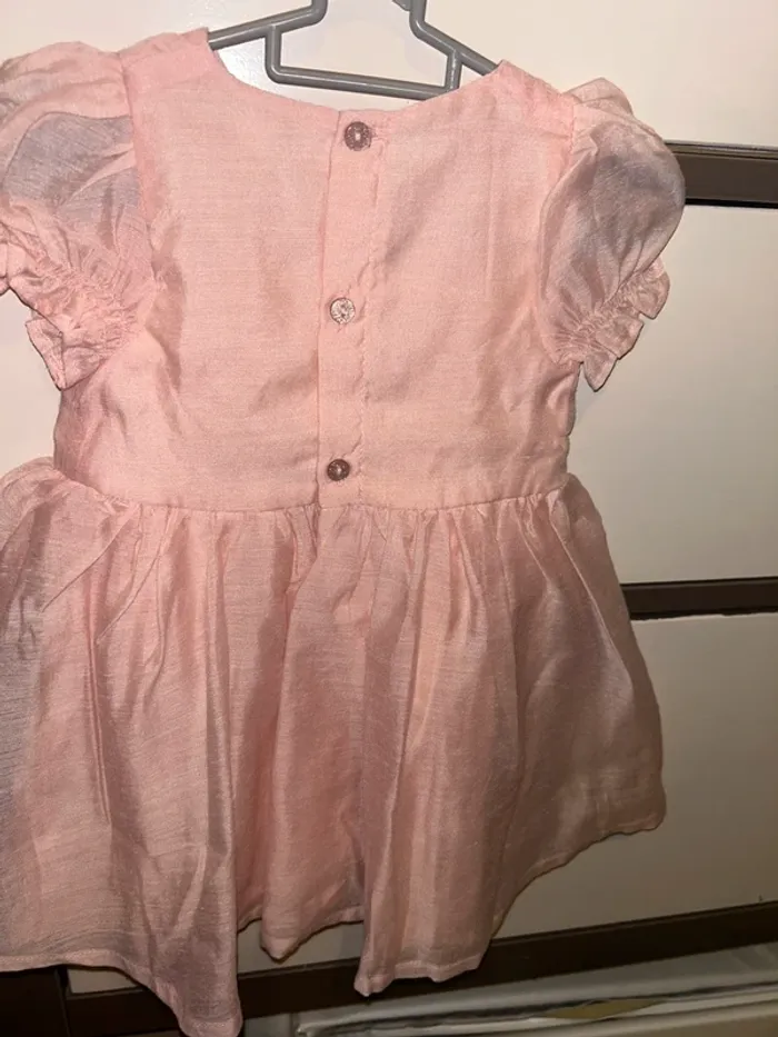 Petite robe - photo numéro 4