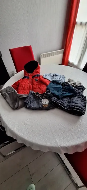 Lot vêtements 24 MOIS