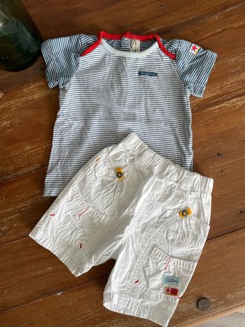 Ensemble t-shirt manches courtes à rayures et short blanc orchestra 6 mois