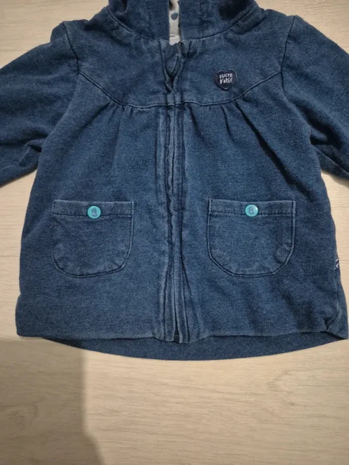 Sweat bleu marine à capuche avec zip - photo numéro 2