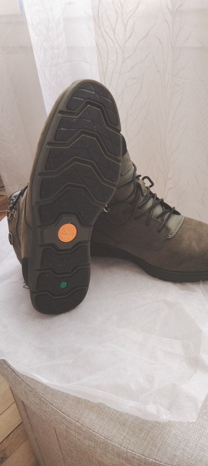 TIMBERLAND NEUVES TAILLE 40 - photo numéro 8