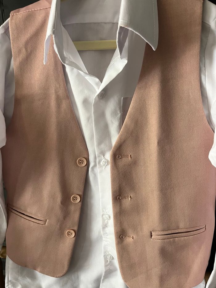 Costume cérémonie garçon 4 pièces - photo numéro 4