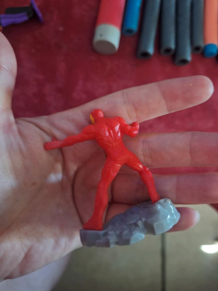 Petite figurine Iron man - photo numéro 2