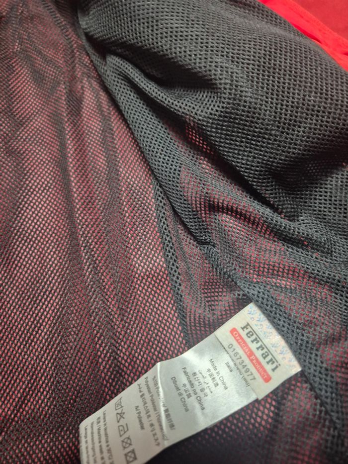 Blouson Ferrari 5ans - photo numéro 5