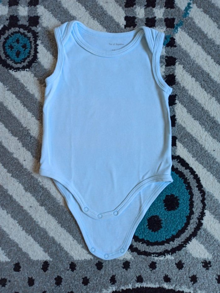 Lot de 3 bodies sans manches - Taille 18 mois - photo numéro 8
