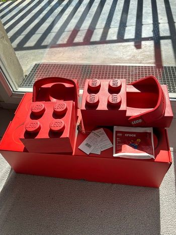 Crocs x LEGO Rouge – Édition Limitée 