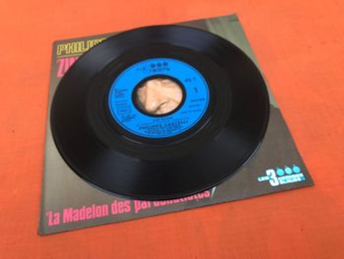 Vinyle 45 tours Philippe Castelli Zim Boum (1981) Les 3 Oranges Bleues 6010429 - photo numéro 3