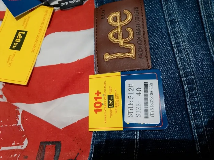 Jean LEE neuf baggy taille 40 mais 44 taille UE - photo numéro 4