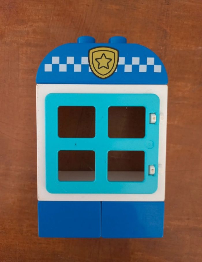 Moto de police Lego Duplo - photo numéro 2