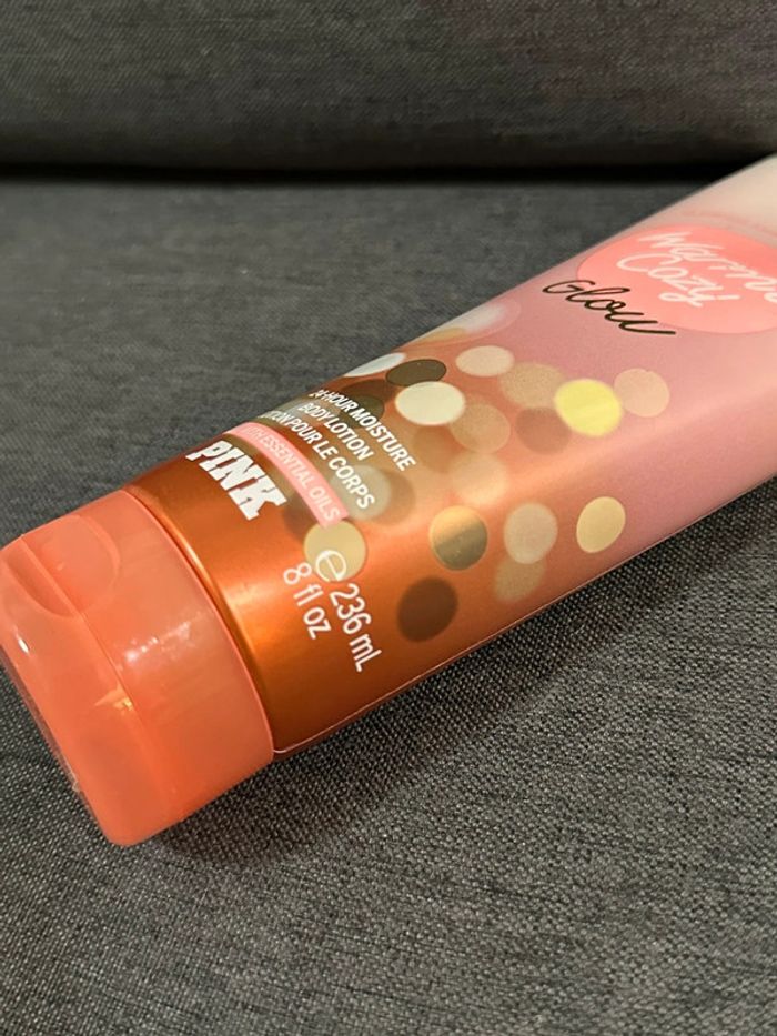 Lait hydratant - Pink Victoria’s Secret - Warm & Cosy Glow - Poire & orchidée - Corps 236ML Neuf - photo numéro 4