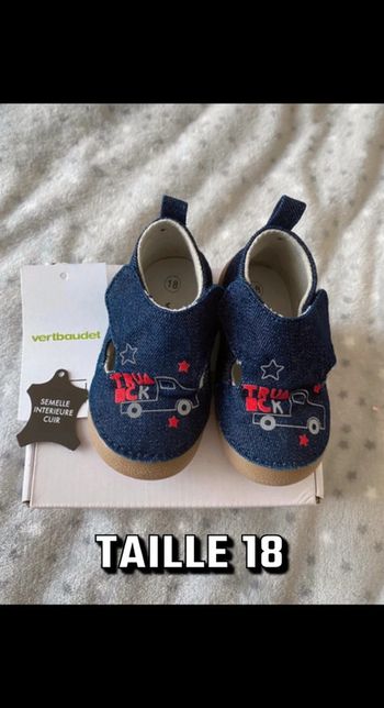 Chaussons / Chaussures souples T.18 vertbaudet