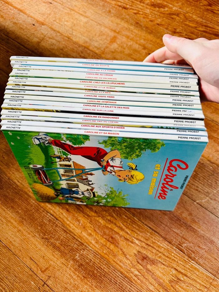 Lot de 16 livres Caroline très bon état Pierre Probst albums hachette anciens collection - photo numéro 6
