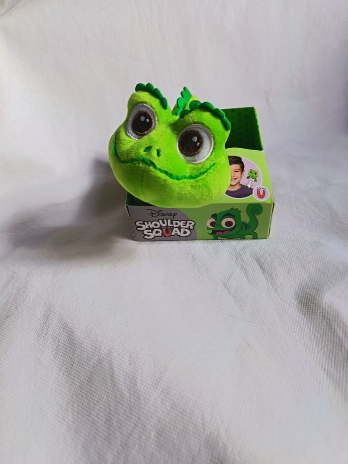 Peluche d’Épaule Pascal – Raiponce (Disney)