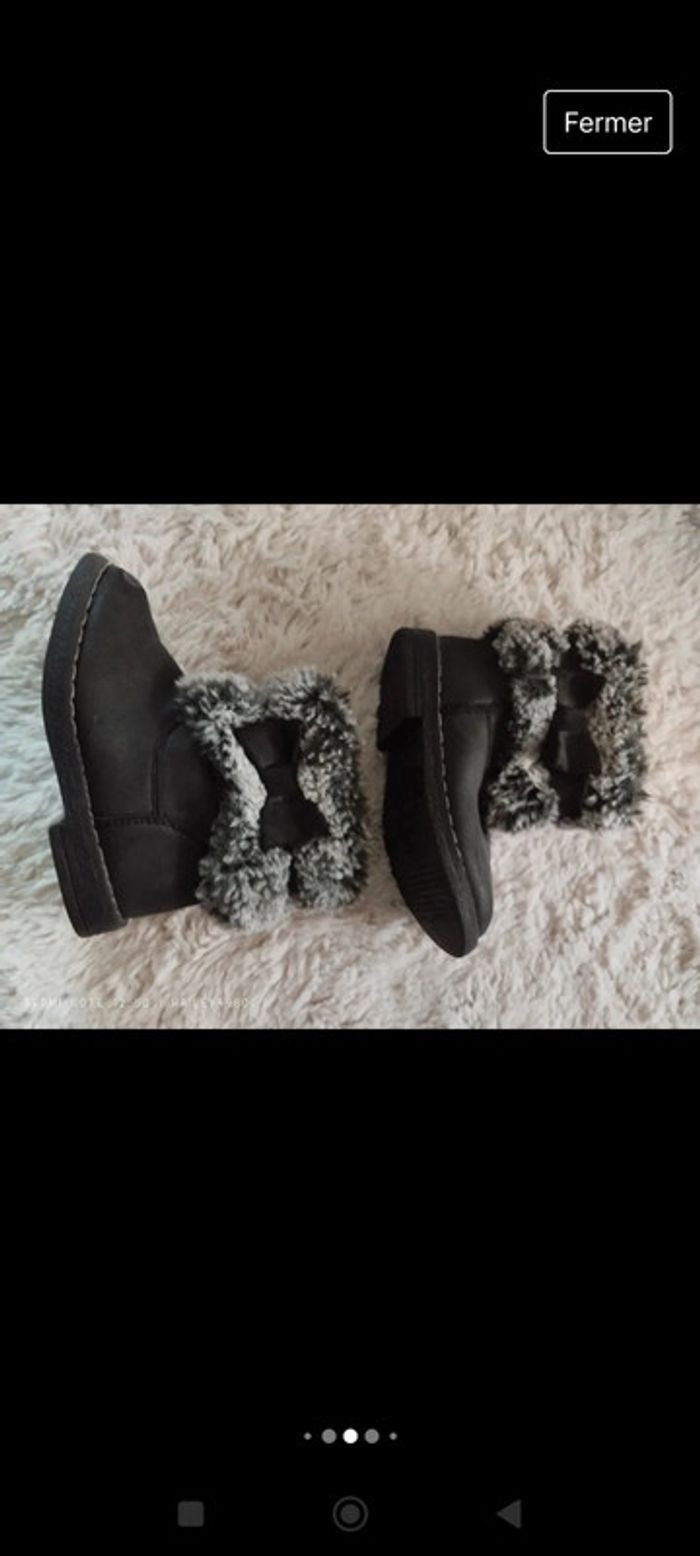 Jolie petite paire de bottes pointure 20 - photo numéro 5