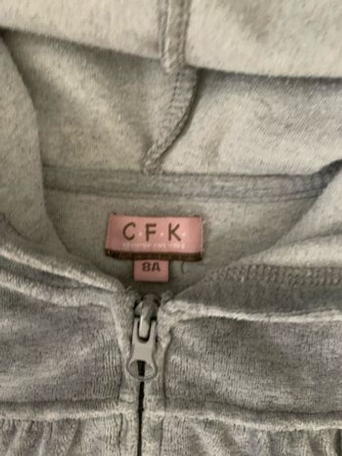 Gilet à capuche Taille 8 ans - photo numéro 2