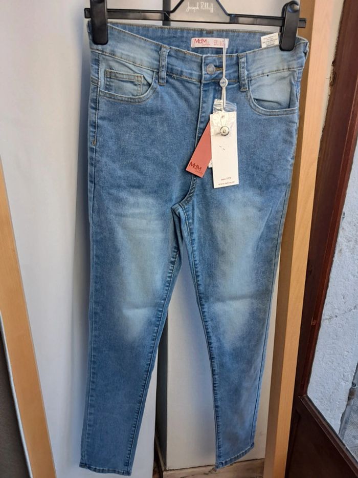 Md'M jean taille haute neuf T.36