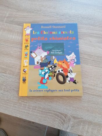 Livre les chatons savants petits chimistes