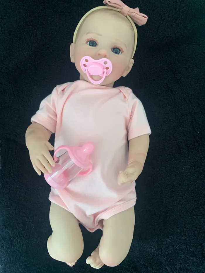 Bébé Reborn réaliste de 48 cm en vinyle souple - photo numéro 8