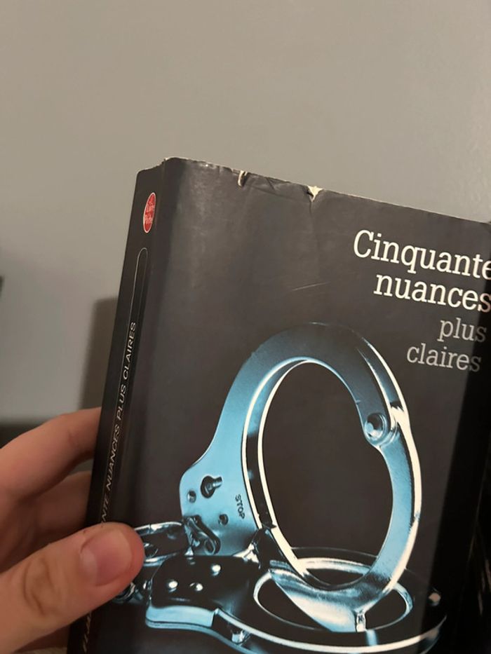Livres 50 nuances de grey (tome 1,2,3) - photo numéro 5