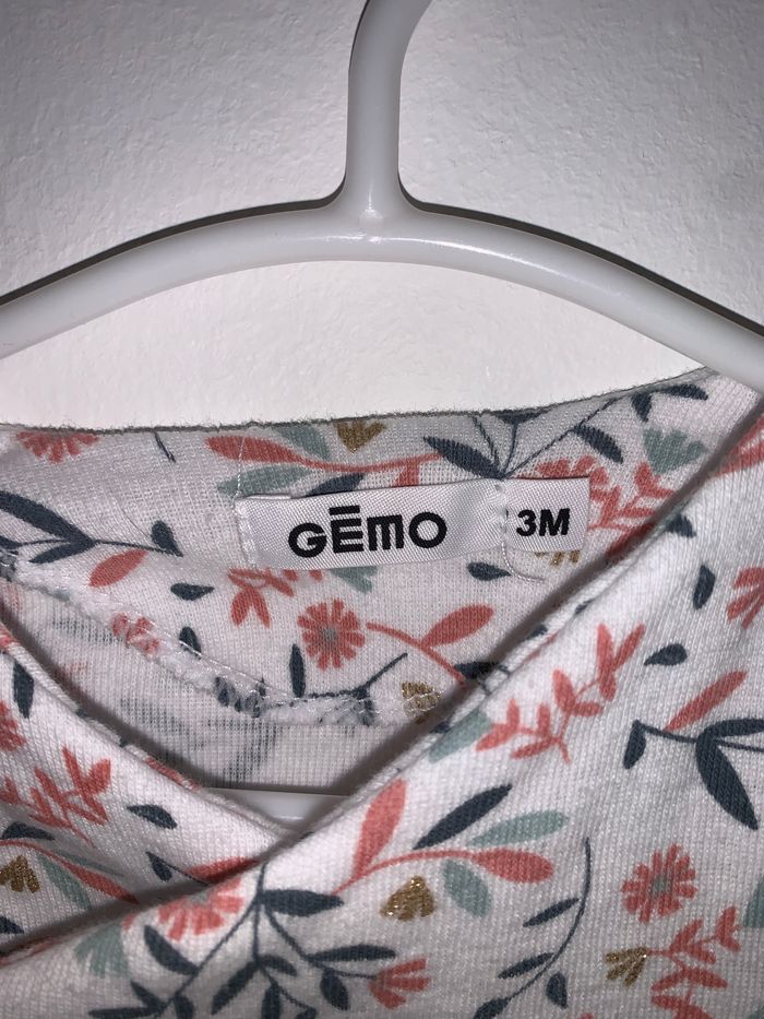 Body neuf 3 mois Gémo - photo numéro 3