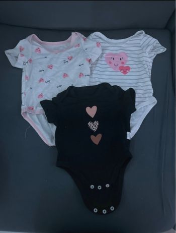 Lot de 16 bodys 1/3 mois