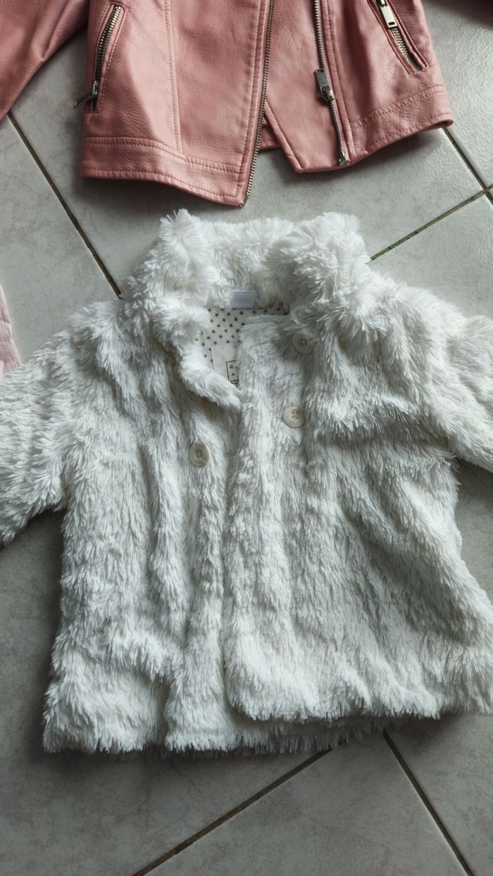 Lot vetements fille 18 mois - photo numéro 2