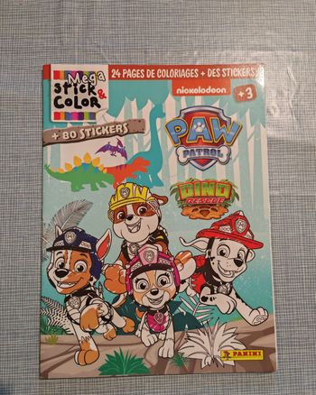 Livre de coloriage et stickers Pat patrouille