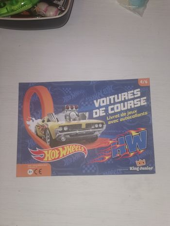 Livret hot wheels et barbie