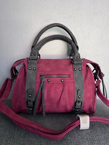 Magnifique sac à main avec bandoulière réglable 