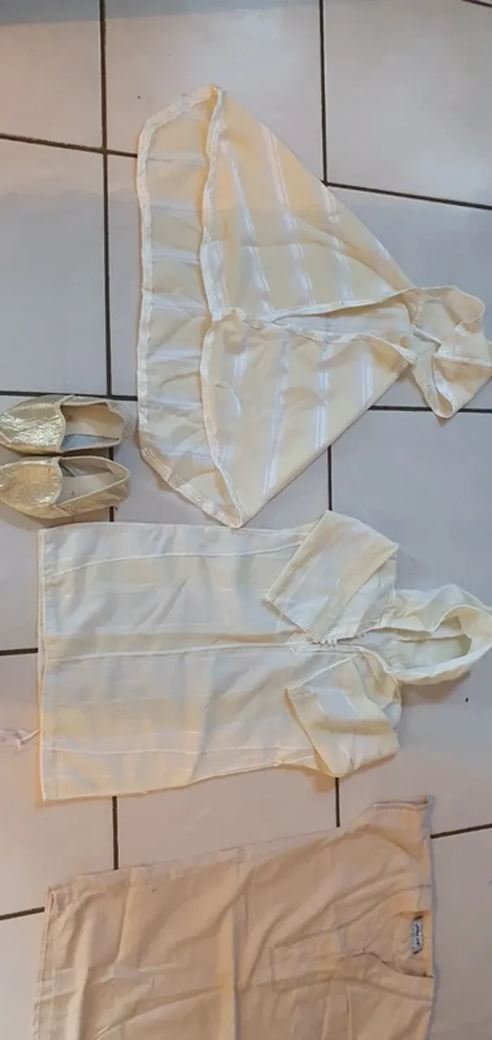 Lot vetements bapteme 2 ans - photo numéro 6