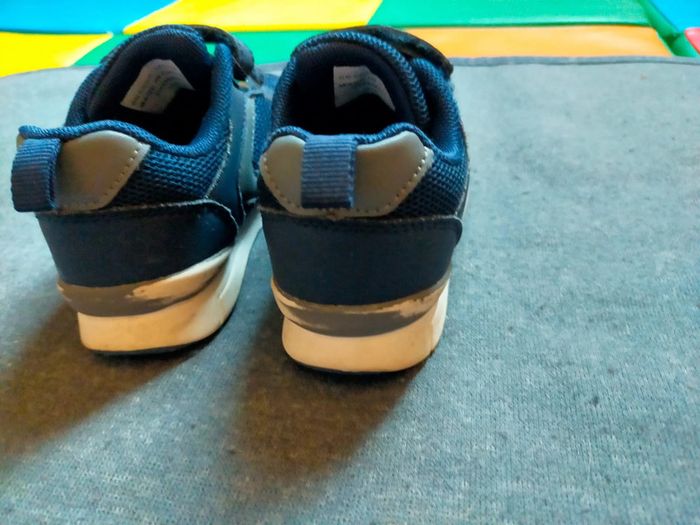 Lot 2 paires baskets garçon Primark – Pointure 24 - photo numéro 6