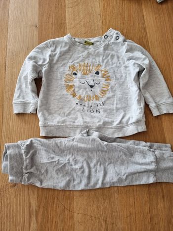 Pyjama tape à l'œil 23 mois