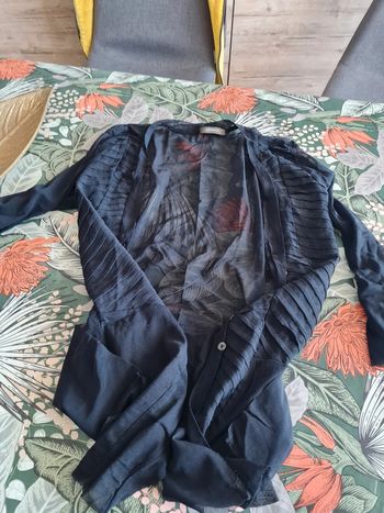 Chemise transparente avec débardeur