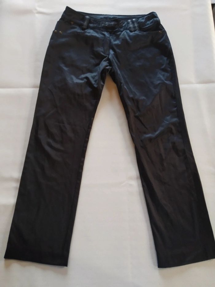 Pantalon satiné noir