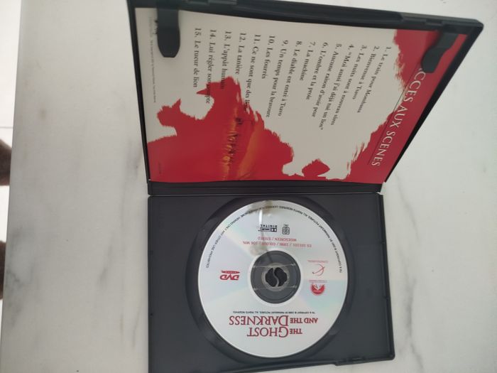 dvd l'ombre et la proie - photo numéro 2