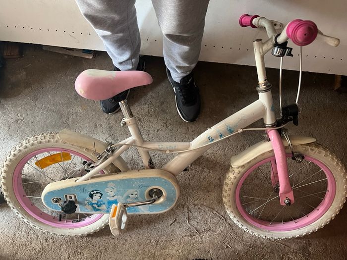 Vélo avec roulettes  fille Reine des Neiges - photo numéro 2