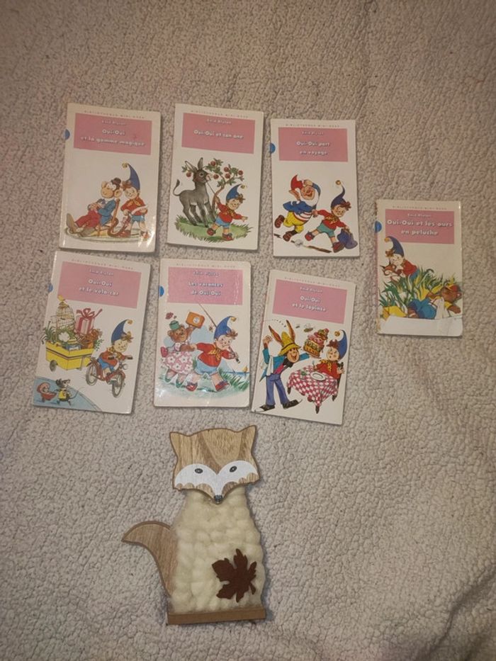 Lot de 7 livres oui oui dont 1 offert ( un peu plus abîmé)