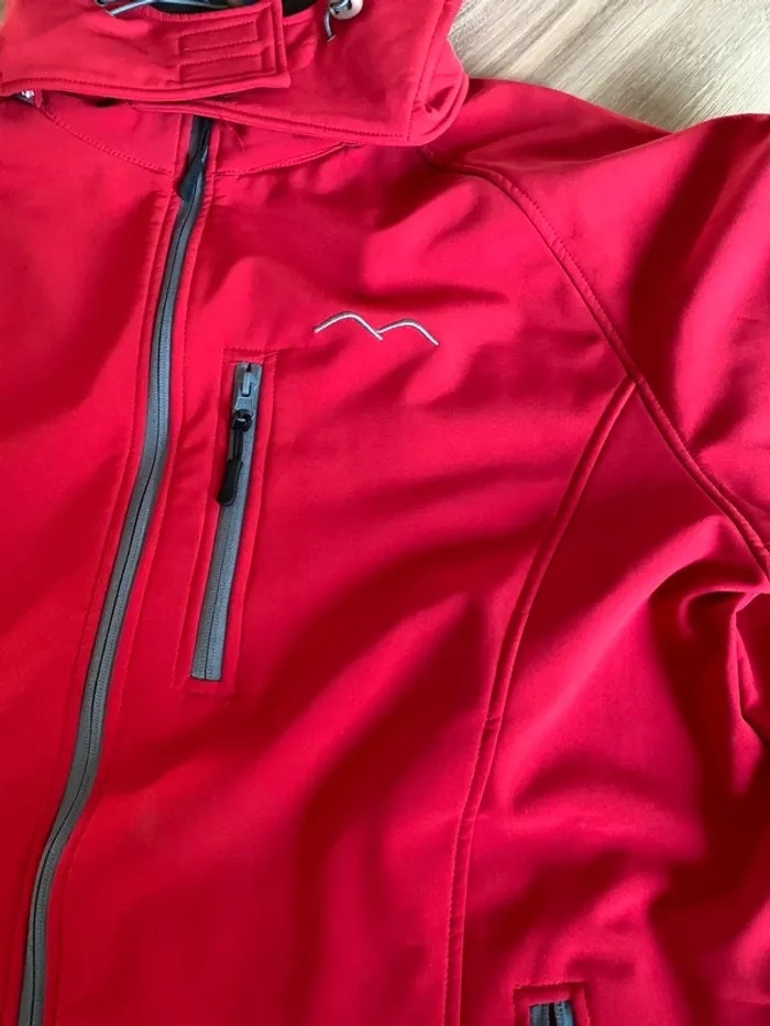 Parka rouge - photo numéro 3