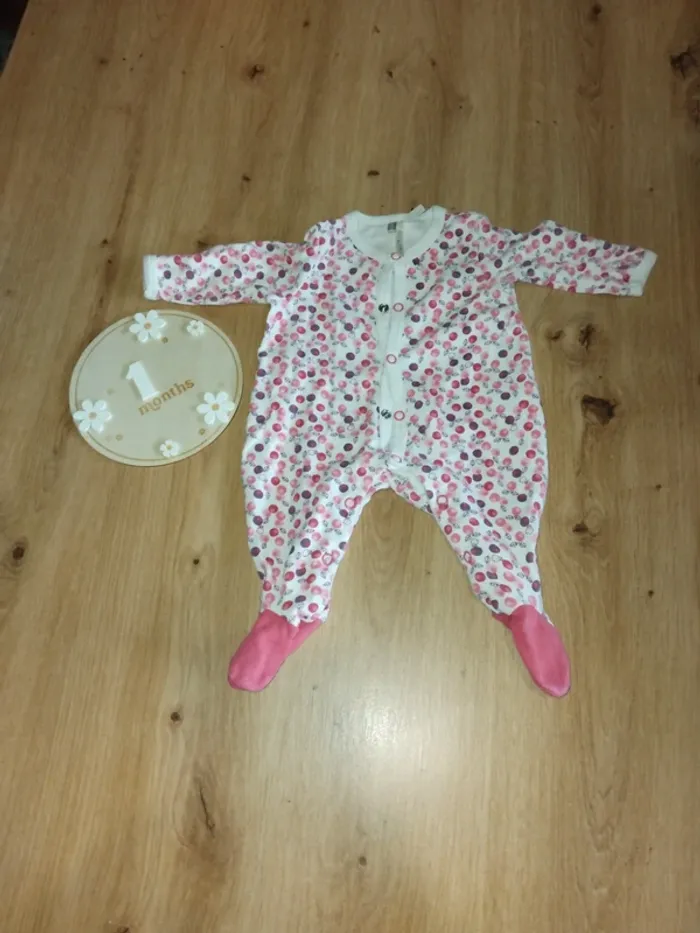 3 pyjamas léger 1 mois - photo numéro 2