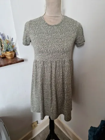 Robe fleurie pull&bear