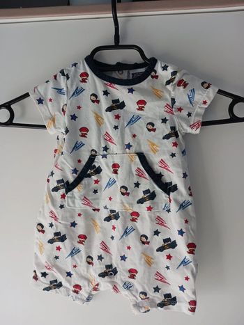 Lot 4 combishorts été bébé garçon 6mois : Justice League, Orchestra, Batman, Petit Beguin